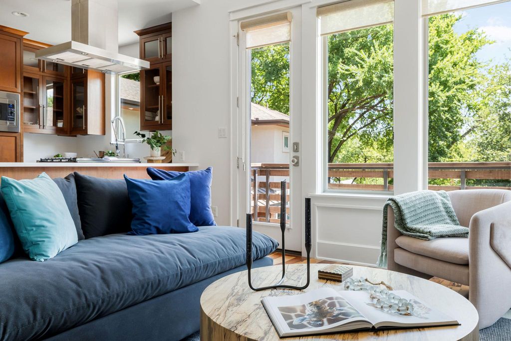 1227 Newning Ave 3, Austin, TX 78704