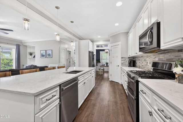 134 Chippenham Court, Clayton, NC 27520