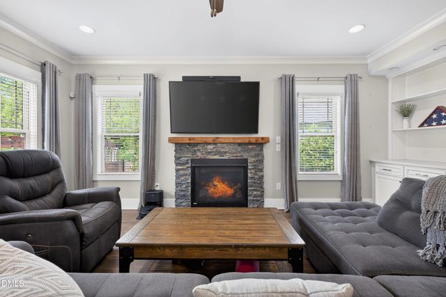 134 Chippenham Court, Clayton, NC 27520