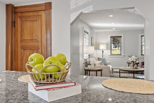 42 Stevens Street 42, Andover, MA 01810