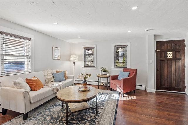 42 Stevens Street 42, Andover, MA 01810