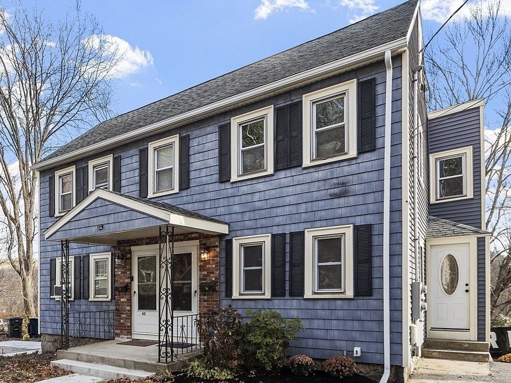 42 Stevens Street 42, Andover, MA 01810