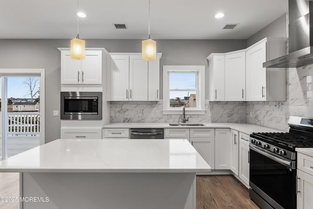 42 W Mohawk Drive, Little Egg Harbor, NJ 08087