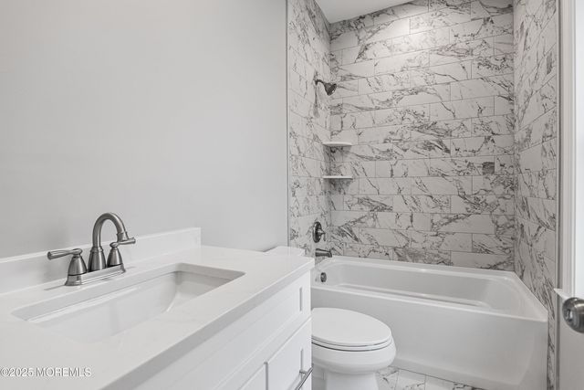 42 W Mohawk Drive, Little Egg Harbor, NJ 08087