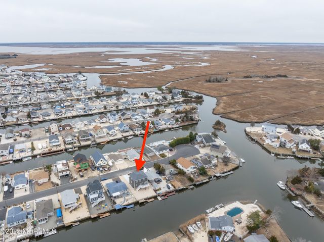 42 W Mohawk Drive, Little Egg Harbor, NJ 08087