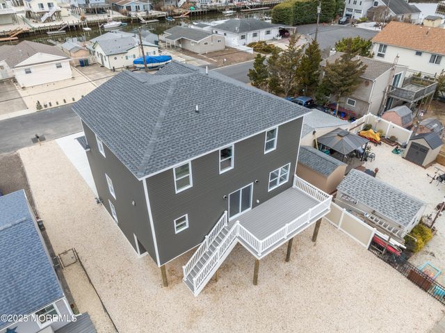 42 W Mohawk Drive, Little Egg Harbor, NJ 08087