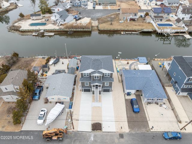 42 W Mohawk Drive, Little Egg Harbor, NJ 08087