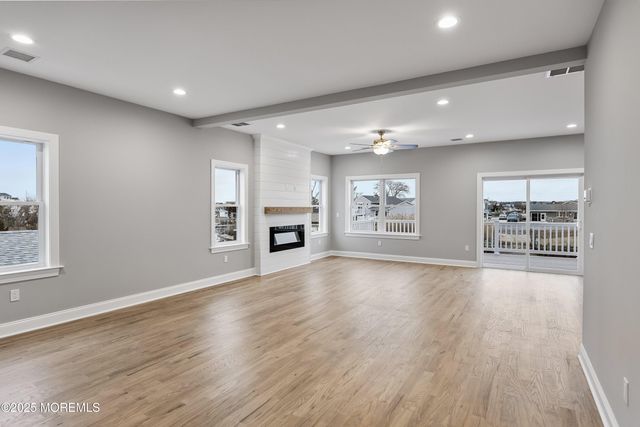 42 W Mohawk Drive, Little Egg Harbor, NJ 08087