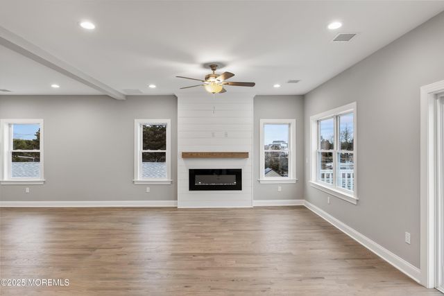 42 W Mohawk Drive, Little Egg Harbor, NJ 08087