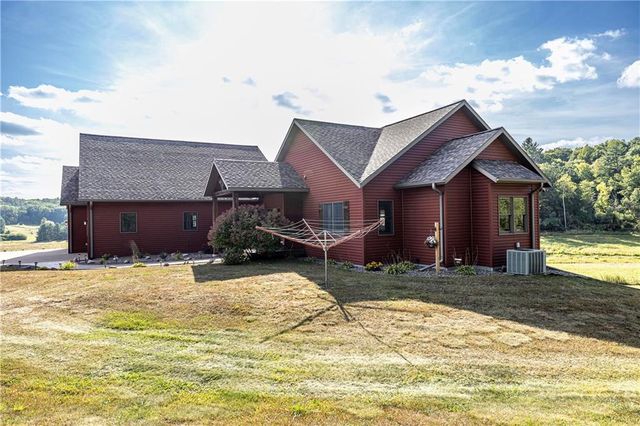 N6387 Rye Bluff Road, Black River Falls, WI 54615