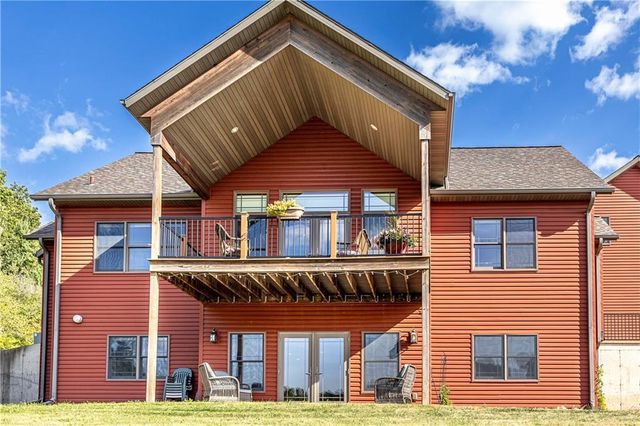 N6387 Rye Bluff Road, Black River Falls, WI 54615