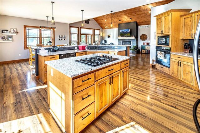 N6387 Rye Bluff Road, Black River Falls, WI 54615