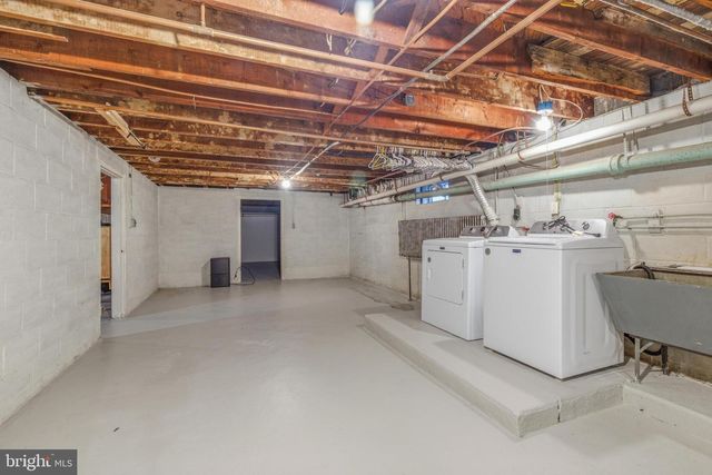 1576 BROADRUN RD, Downingtown, PA 19335