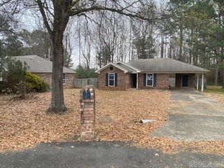 4 Jeffery Lane, Greenbrier, AR 72058