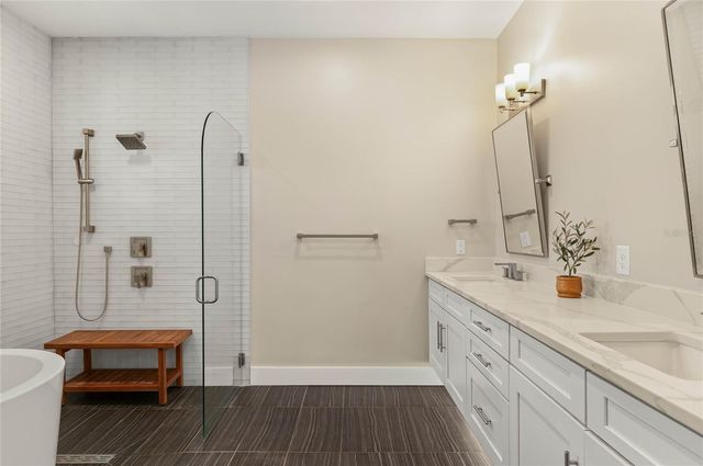 230 E ROCKWOOD WAY, Winter Park, FL 32789
