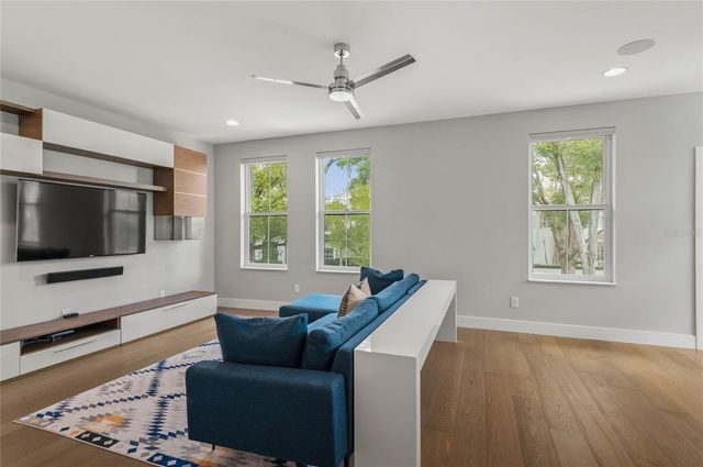 230 E ROCKWOOD WAY, Winter Park, FL 32789