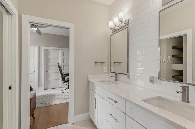 230 E ROCKWOOD WAY, Winter Park, FL 32789