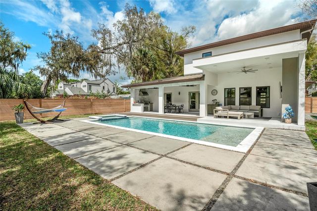 230 E ROCKWOOD WAY, Winter Park, FL 32789