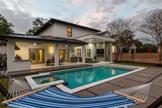 230 E ROCKWOOD WAY, Winter Park, FL 32789