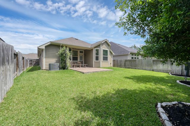 164 Fox Trail Road, Montgomery, TX 77316