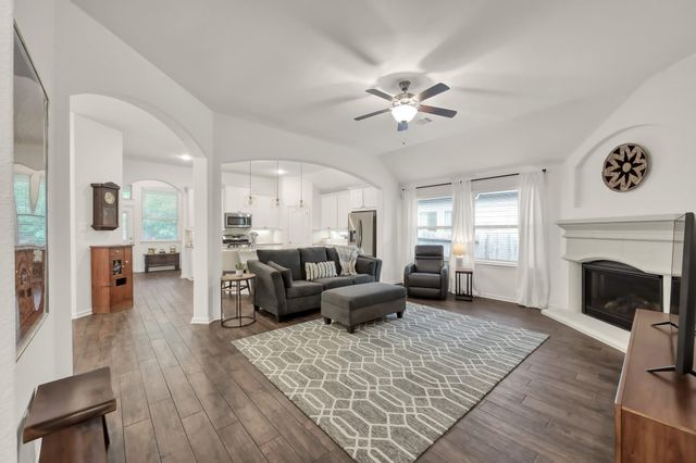 164 Fox Trail Road, Montgomery, TX 77316