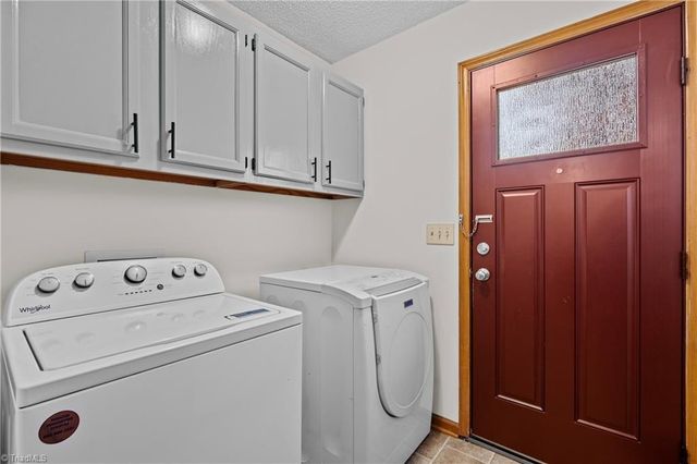 206 Lee Street, Jamestown, NC 27282