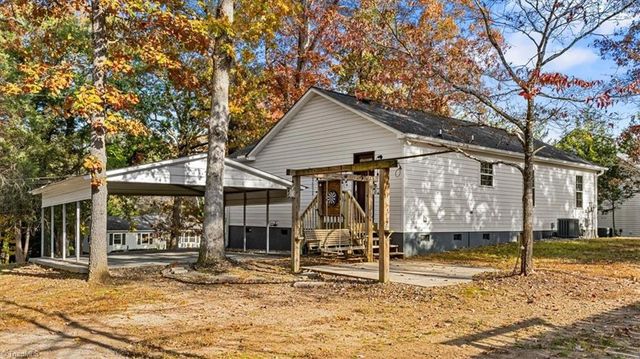 206 Lee Street, Jamestown, NC 27282