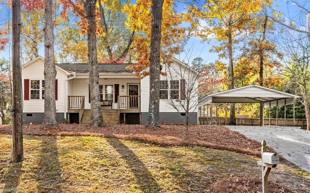 206 Lee Street, Jamestown, NC 27282