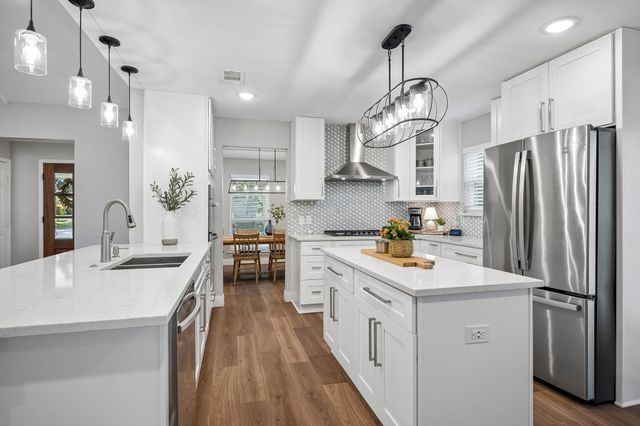218 High Brook Drive, Richardson, TX 75080