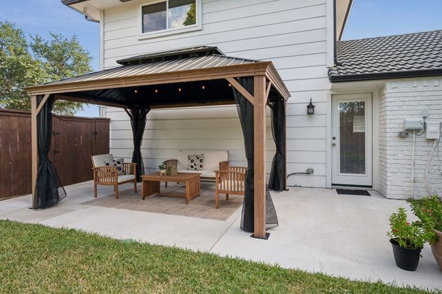 218 High Brook Drive, Richardson, TX 75080