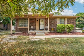 2994 Roundtree Drive, City Of Troy, MI 48083