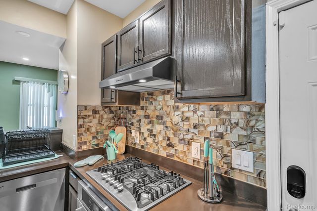 7416 Hanover Avenue, Detroit, MI 48206