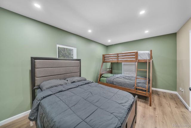 7416 Hanover Avenue, Detroit, MI 48206