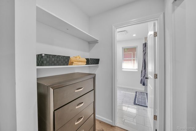 7416 Hanover Avenue, Detroit, MI 48206