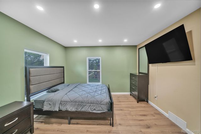 7416 Hanover Avenue, Detroit, MI 48206