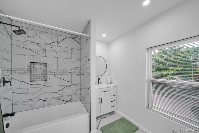 7416 Hanover Avenue, Detroit, MI 48206