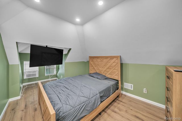 7416 Hanover Avenue, Detroit, MI 48206