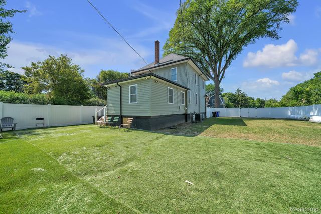 7416 Hanover Avenue, Detroit, MI 48206