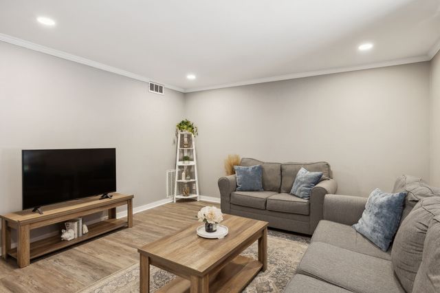 210 Old Hickory Blvd Apt 67, Nashville, TN 37221