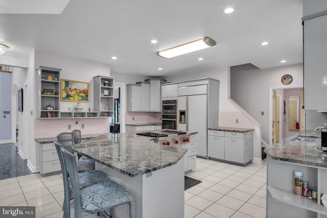 2004 MOUNTAIN PINE DR, Mechanicsburg, PA 17050