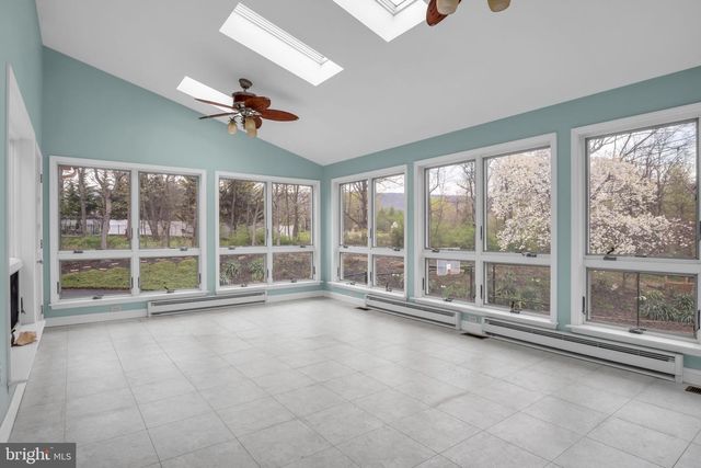 2004 MOUNTAIN PINE DR, Mechanicsburg, PA 17050