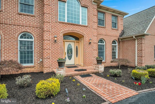 2004 MOUNTAIN PINE DR, Mechanicsburg, PA 17050