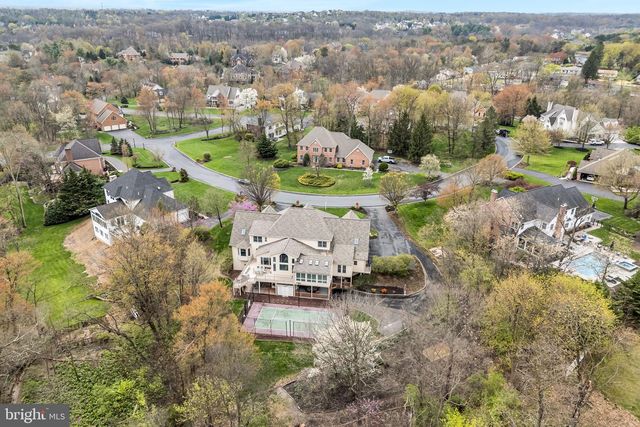 2004 MOUNTAIN PINE DR, Mechanicsburg, PA 17050