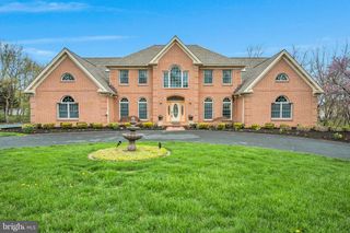 2004 MOUNTAIN PINE DR, Mechanicsburg, PA 17050