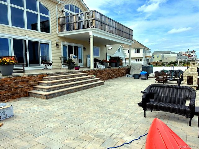 75 Yacht Club Road, Babylon, NY 11702