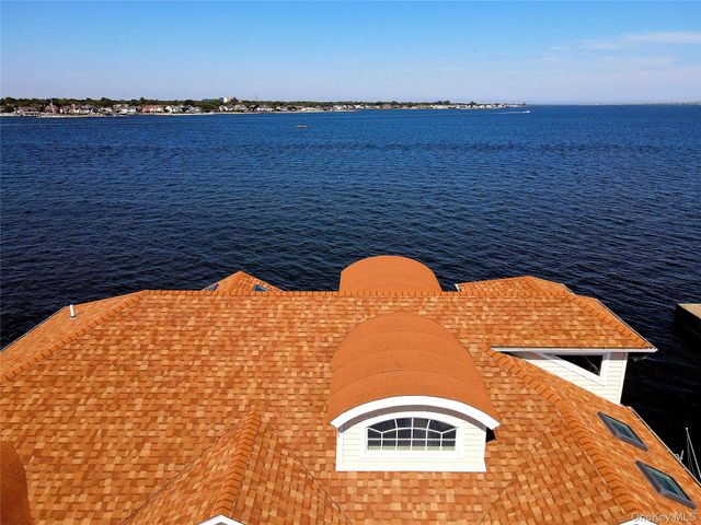 75 Yacht Club Road, Babylon, NY 11702