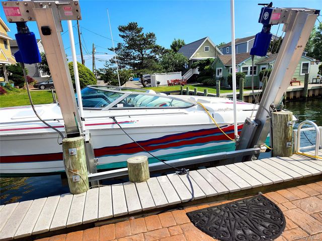 75 Yacht Club Road, Babylon, NY 11702