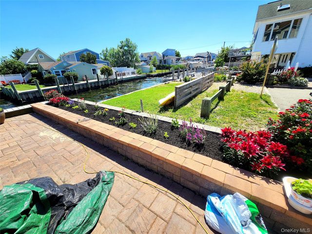 75 Yacht Club Road, Babylon, NY 11702