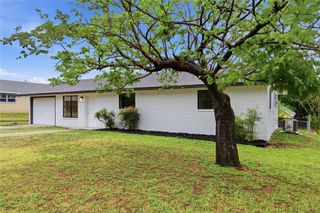 1841 Twin Oaks, Kingsland, TX 78639