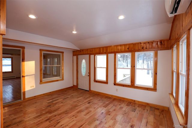 38 Roxanne Boulevard, Lloyd, NY 12528